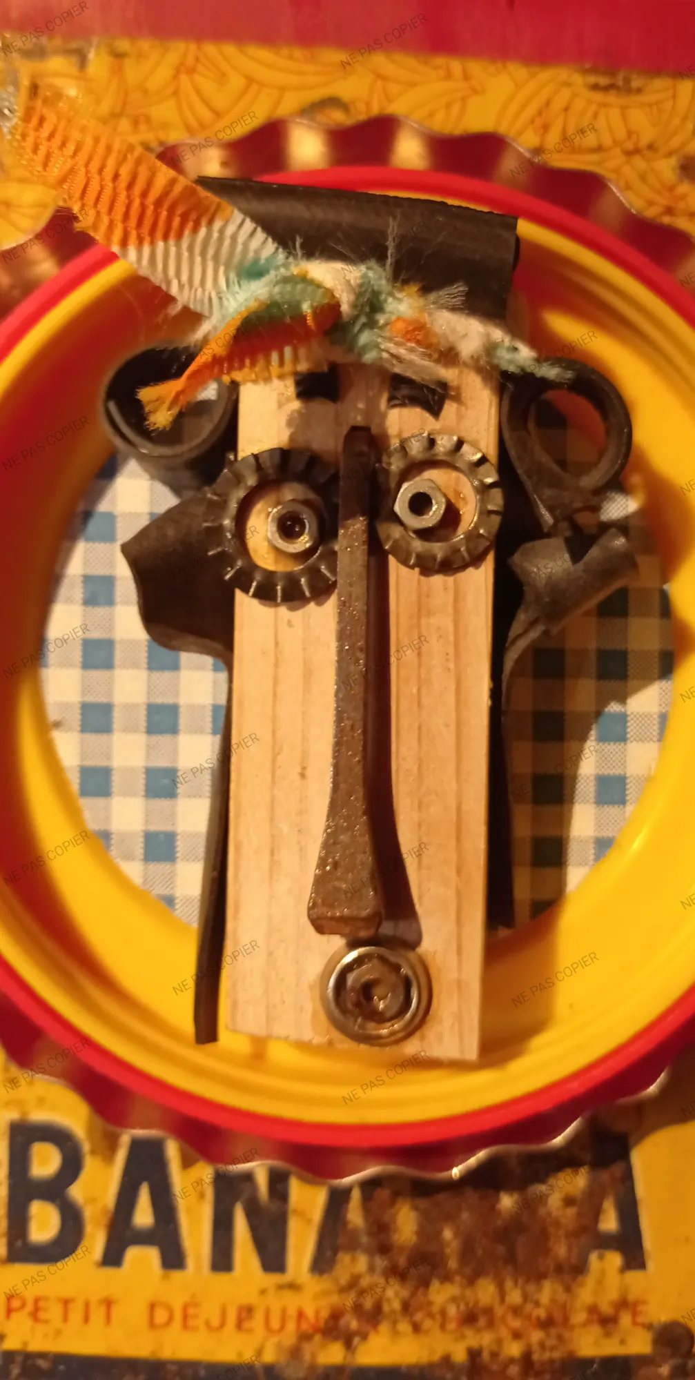 Trombine · personnage d’objets détournés